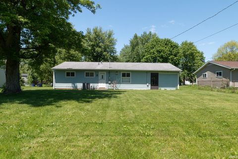 Tiny photo for 215 W Swayzee Street, Marion, IN 46952 (MLS # 202618536)