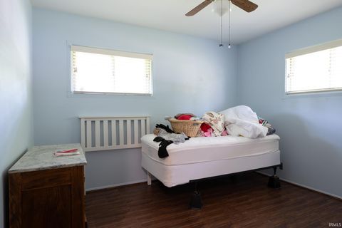Tiny photo for 215 W Swayzee Street, Marion, IN 46952 (MLS # 202618536)