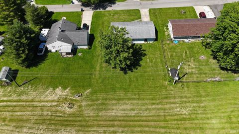 Tiny photo for 215 W Swayzee Street, Marion, IN 46952 (MLS # 202618536)