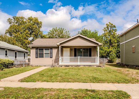 Photo of 1436 W 14th Street, Muncie, IN 47302 (MLS # 202540545)