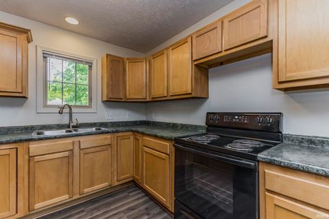 Tiny photo for 1436 W 14th Street, Muncie, IN 47302 (MLS # 202540545)