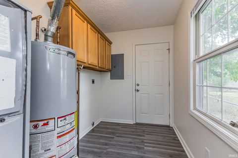 Tiny photo for 1436 W 14th Street, Muncie, IN 47302 (MLS # 202540545)