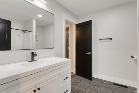 Tiny photo for 51855 Westwood Forest Drive, South Bend, IN 46628 (MLS # 202630851)