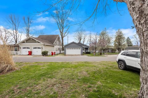 Tiny photo for 3584 E Bailey Road, Monticello, IN 47960 (MLS # 202610519)