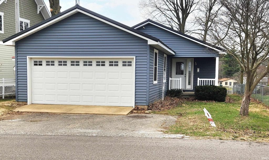 Photo of 3584 E Bailey Road, Monticello, IN 47960 (MLS # 202610519)