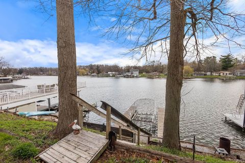 Tiny photo for 3584 E Bailey Road, Monticello, IN 47960 (MLS # 202610519)