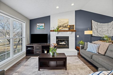 Tiny photo for 5017 Heritage Drive, Lafayette, IN 47905 (MLS # 202602397)