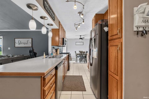 Tiny photo for 806 N Pine Lane, Monticello, IN 47960 (MLS # 202634395)