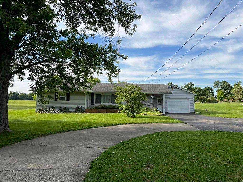 Photo of 1670 W Old Waynetown Road, Crawfordsville, IN 47933 (MLS # 202618219)