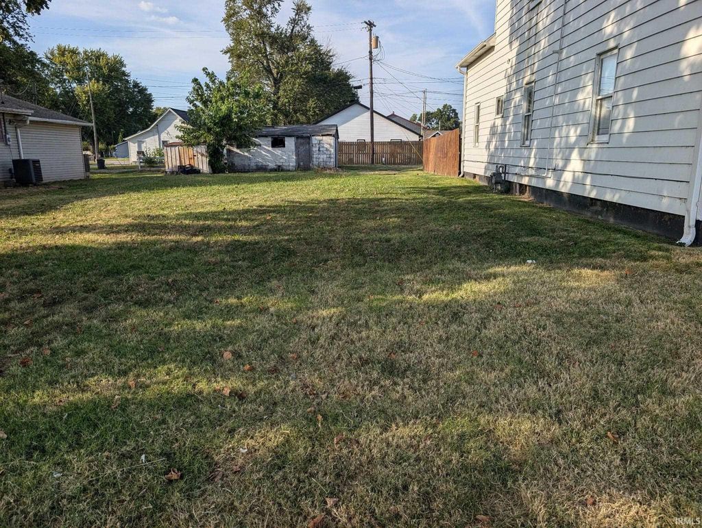 Photo of 504 W Main Street, Washington, IN 47501 (MLS # 202537061)