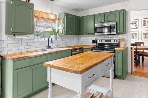 Tiny photo for 46 Gelder Court, Lafayette, IN 47905 (MLS # 202611184)