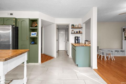 Tiny photo for 46 Gelder Court, Lafayette, IN 47905 (MLS # 202611184)