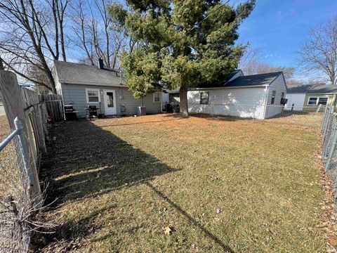 Tiny photo for 2200 N Delphos Street, Kokomo, IN 46901 (MLS # 202604871)