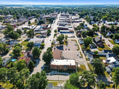 Tiny photo for 215 E Van Buren Street, Columbia City, IN 46725 (MLS # 202602631)