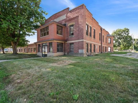 Tiny photo for 215 E Van Buren Street, Columbia City, IN 46725 (MLS # 202602631)