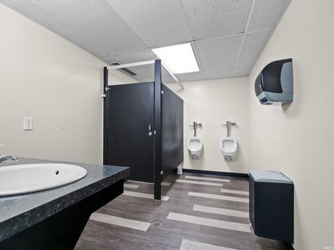 Tiny photo for 215 E Van Buren Street, Columbia City, IN 46725 (MLS # 202602631)