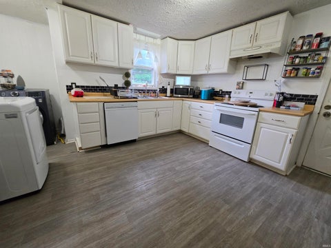 Tiny photo for 1812 N Leeds Street, Kokomo, IN 46901 (MLS # 202627297)