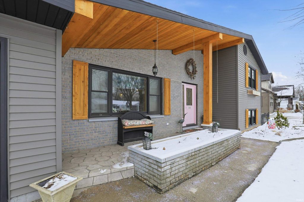 Photo of 1508 S 15th Street, Goshen, IN 46526 (MLS # 202609144)