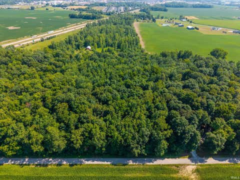 Tiny photo for 2438 County Road 38 Road #1, Auburn, IN 46706 (MLS # 202627723)
