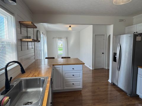 Tiny photo for 36 N Pearl Street, New Waverly, IN 46961 (MLS # 202613284)