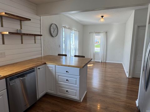 Tiny photo for 36 N Pearl Street, New Waverly, IN 46961 (MLS # 202613284)