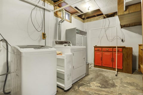 Tiny photo for 2602 Pennsylvania Street, Evansville, IN 47712 (MLS # 202623497)