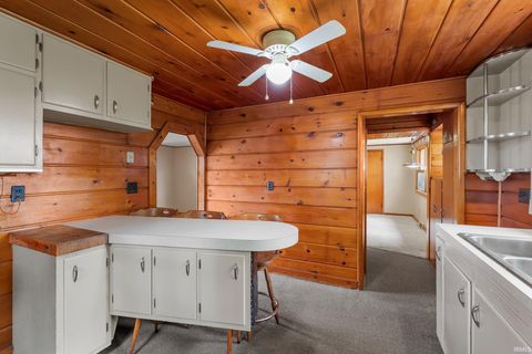 Tiny photo for 303 N Roosevelt Street, Warsaw, IN 46580 (MLS # 202619926)