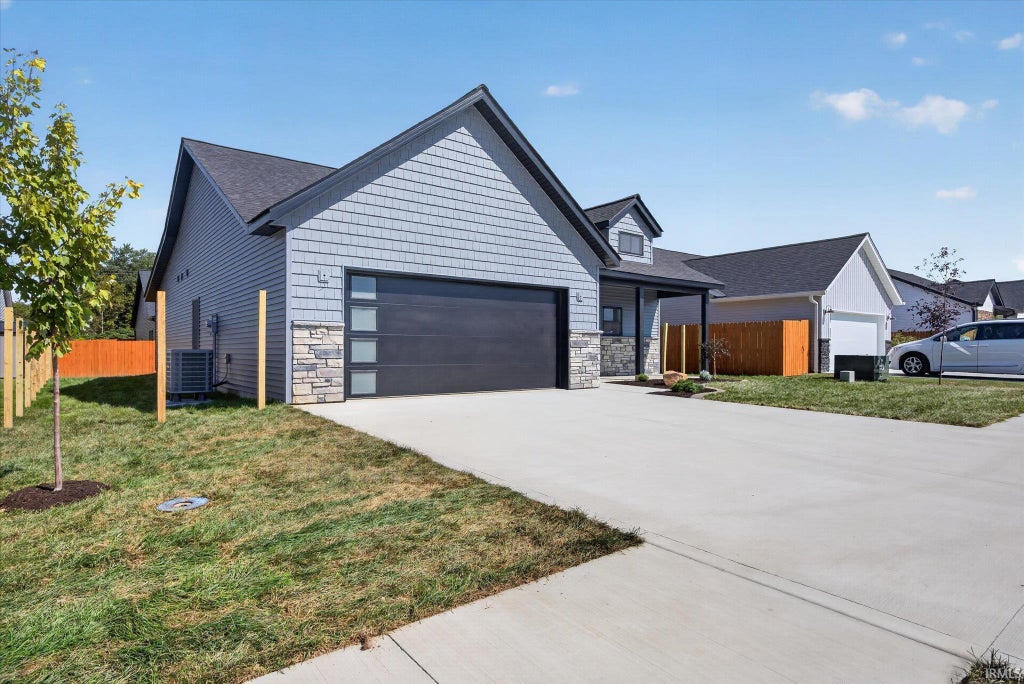 Photo of 2107 Walden Drive, Bedford, IN 47421 (MLS # 202638393)