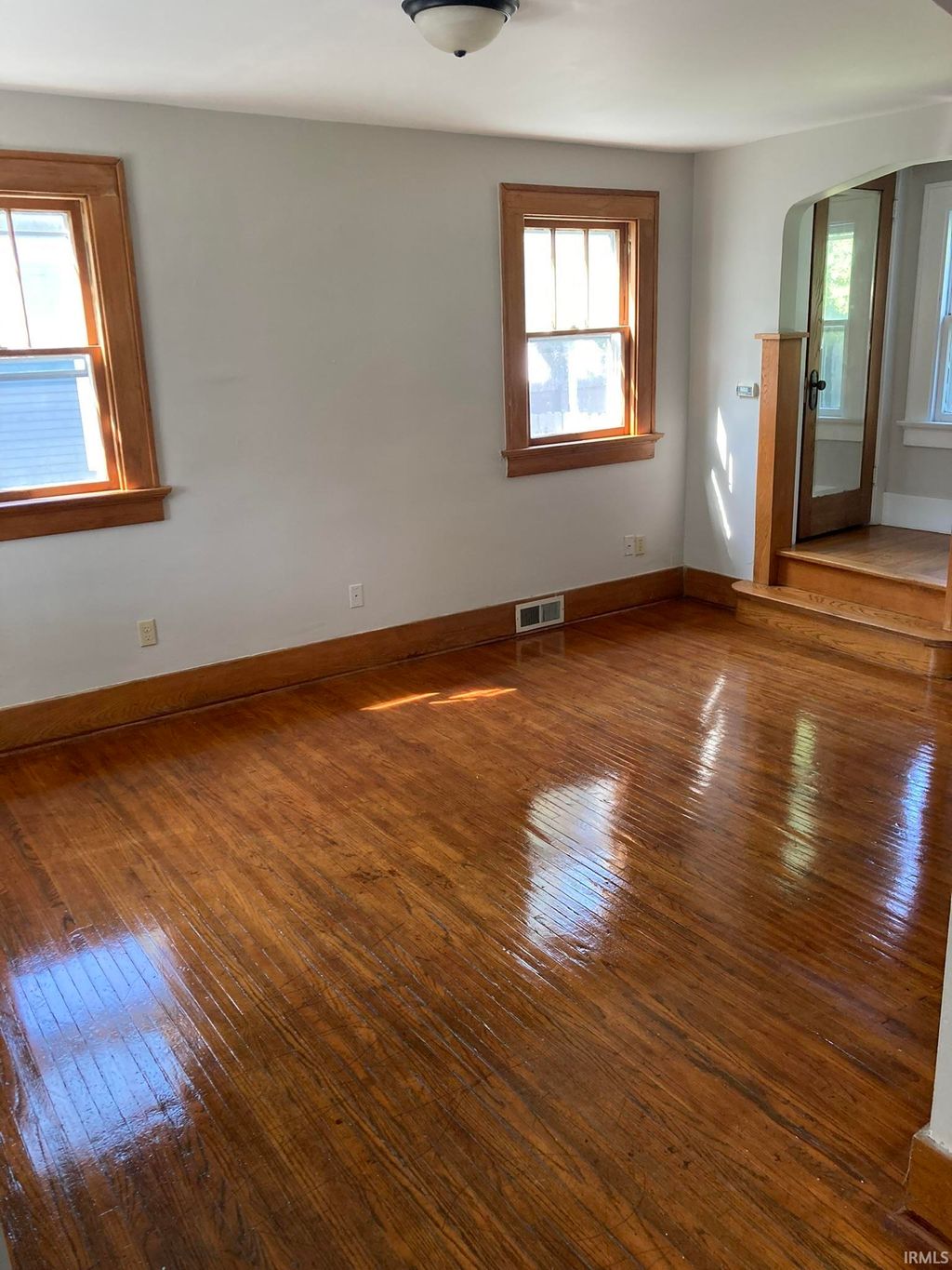 Photo of 4122 Buell Drive, Fort Wayne, IN 46807 (MLS # 202540627)