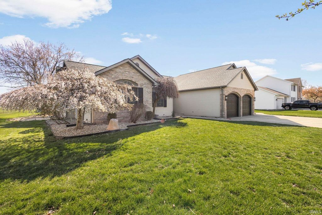 Photo of 58656 Baugo Xing Xing, Elkhart, IN 46517 (MLS # 202611969)