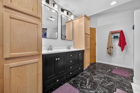 Tiny photo for 1712 W Jefferson Street, Kokomo, IN 46901 (MLS # 202628387)