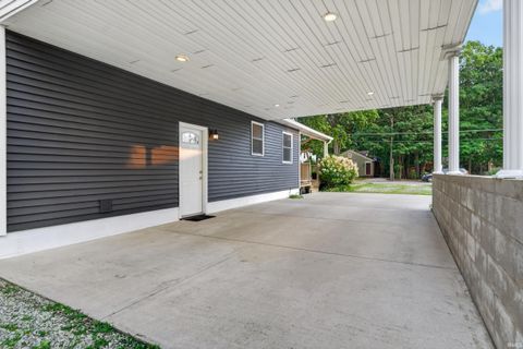 Tiny photo for 1712 W Jefferson Street, Kokomo, IN 46901 (MLS # 202628387)