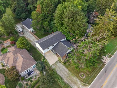 Tiny photo for 1712 W Jefferson Street, Kokomo, IN 46901 (MLS # 202628387)