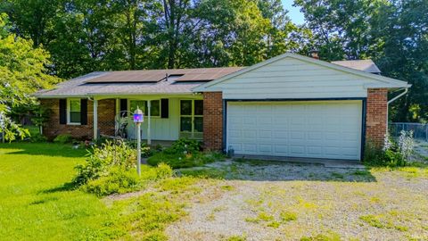 Tiny photo for 2224 W Leffel Lane, Peru, IN 46970 (MLS # 202524238)