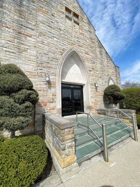 Tiny photo for 750 E Markland Avenue, Kokomo, IN 46901 (MLS # 202412924)