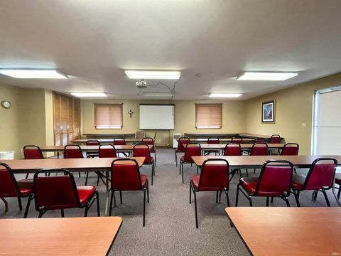 Tiny photo for 750 E Markland Avenue, Kokomo, IN 46901 (MLS # 202412924)