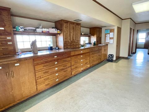 Tiny photo for 750 E Markland Avenue, Kokomo, IN 46901 (MLS # 202412924)