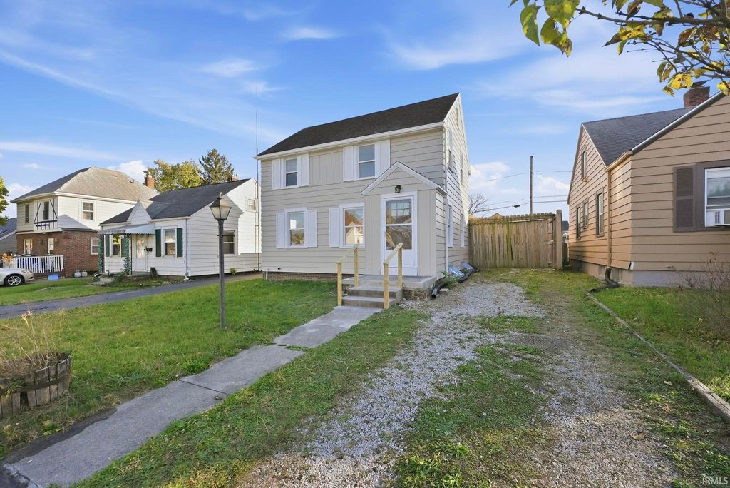 Photo of 3408 Felician Street, Fort Wayne, IN 46803 (MLS # 202545059)