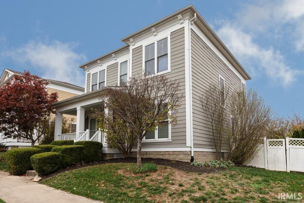 Photo of 1619 S Renwick Boulevard, Bloomington, IN 47401 (MLS # 202606861)