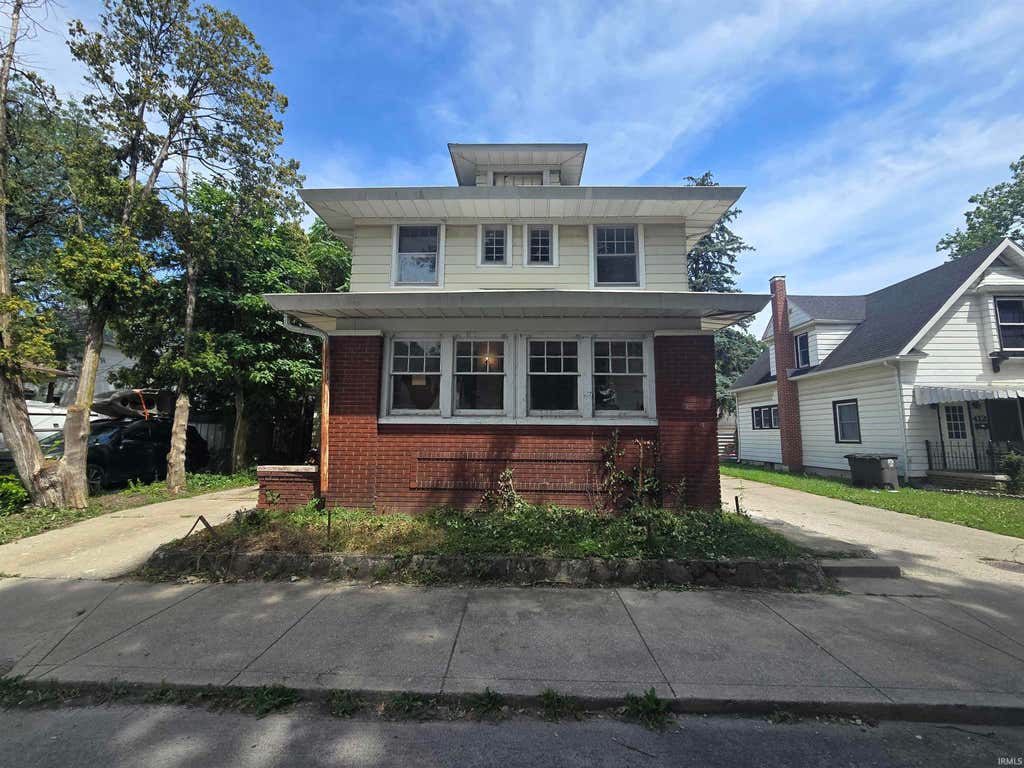 Photo of 430 Greenwood Avenue, Fort Wayne, IN 46808 (MLS # 202631230)