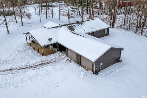 Tiny photo for 5832 E Mahalasville Road, Morgantown, IN 46160 (MLS # 202603860)
