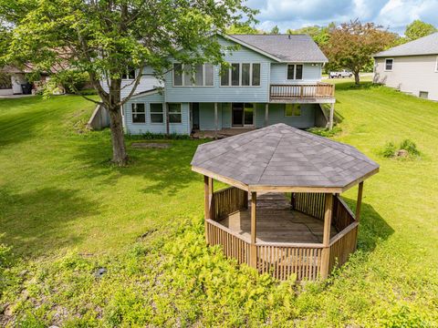 Tiny photo for 1704 N Thorn Tree Road, Muncie, IN 47304 (MLS # 202618601)