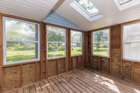 Tiny photo for 1704 N Thorn Tree Road, Muncie, IN 47304 (MLS # 202618601)