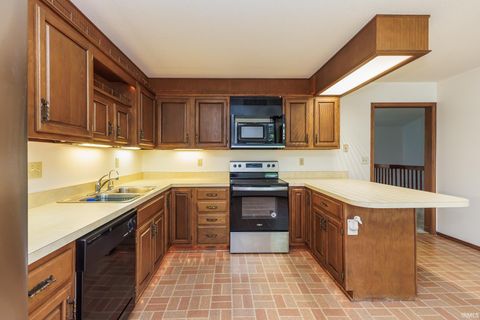 Tiny photo for 1704 N Thorn Tree Road, Muncie, IN 47304 (MLS # 202618601)