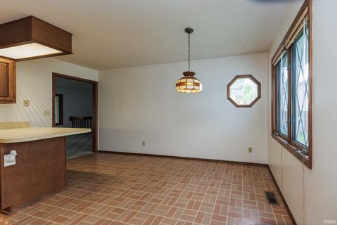 Tiny photo for 1704 N Thorn Tree Road, Muncie, IN 47304 (MLS # 202618601)