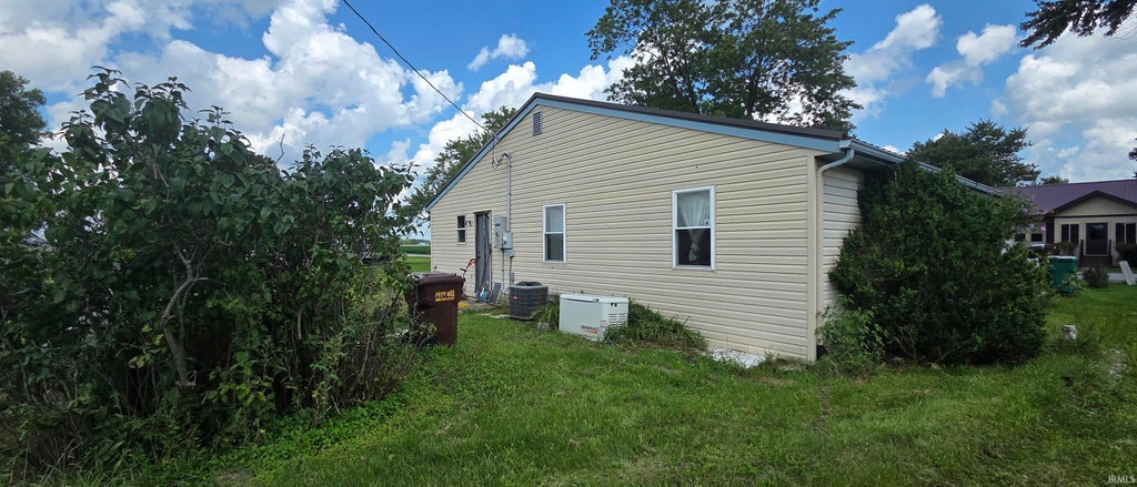 Photo of 14712 State Line Road, Monroeville, IN 46773 (MLS # 202634891)