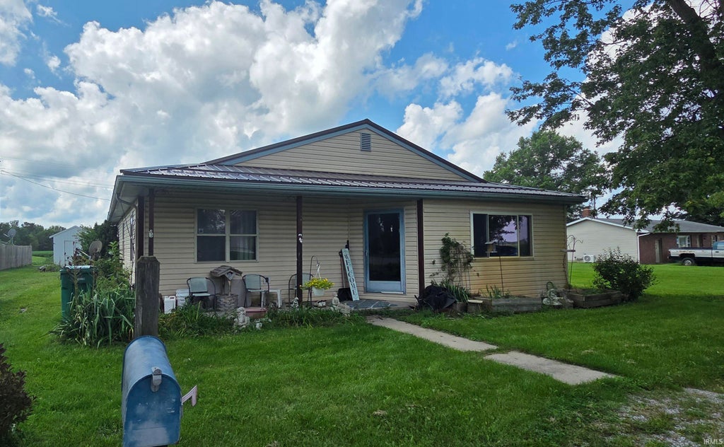 Photo of 14712 State Line Road, Monroeville, IN 46773 (MLS # 202634891)