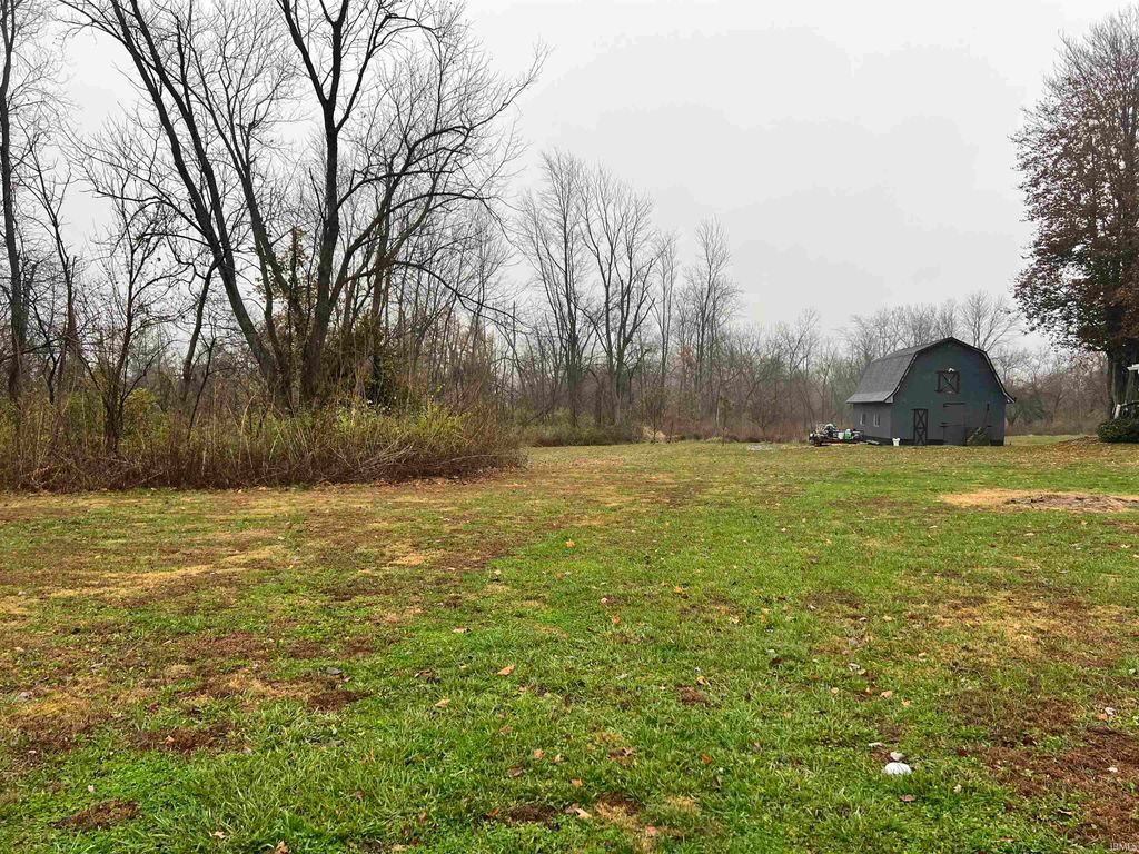 Photo of 917.5 N Section Street, Sullivan, IN 47882 (MLS # 202546951)