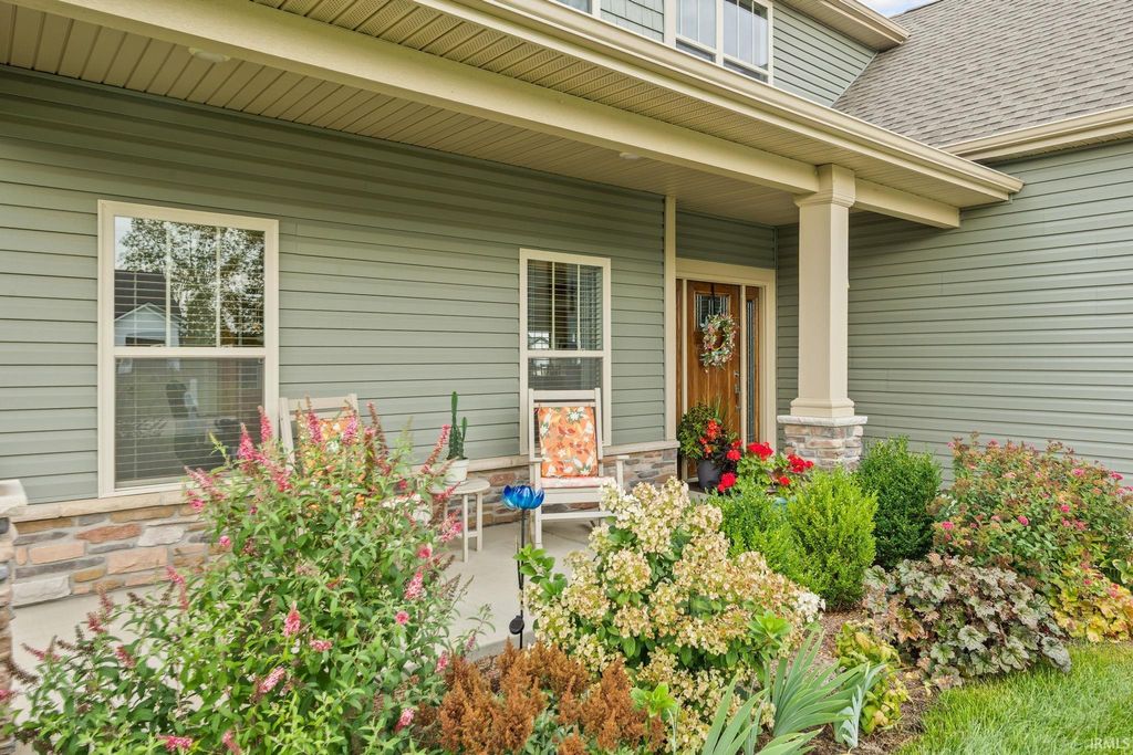 Photo of 4350 Admirals Cove Drive, Lafayette, IN 47909 (MLS # 202608409)