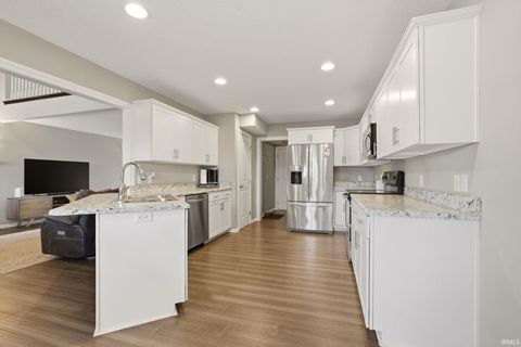 Tiny photo for 2113 Meadowsweet Parkway, Fort Wayne, IN 46808 (MLS # 202618472)
